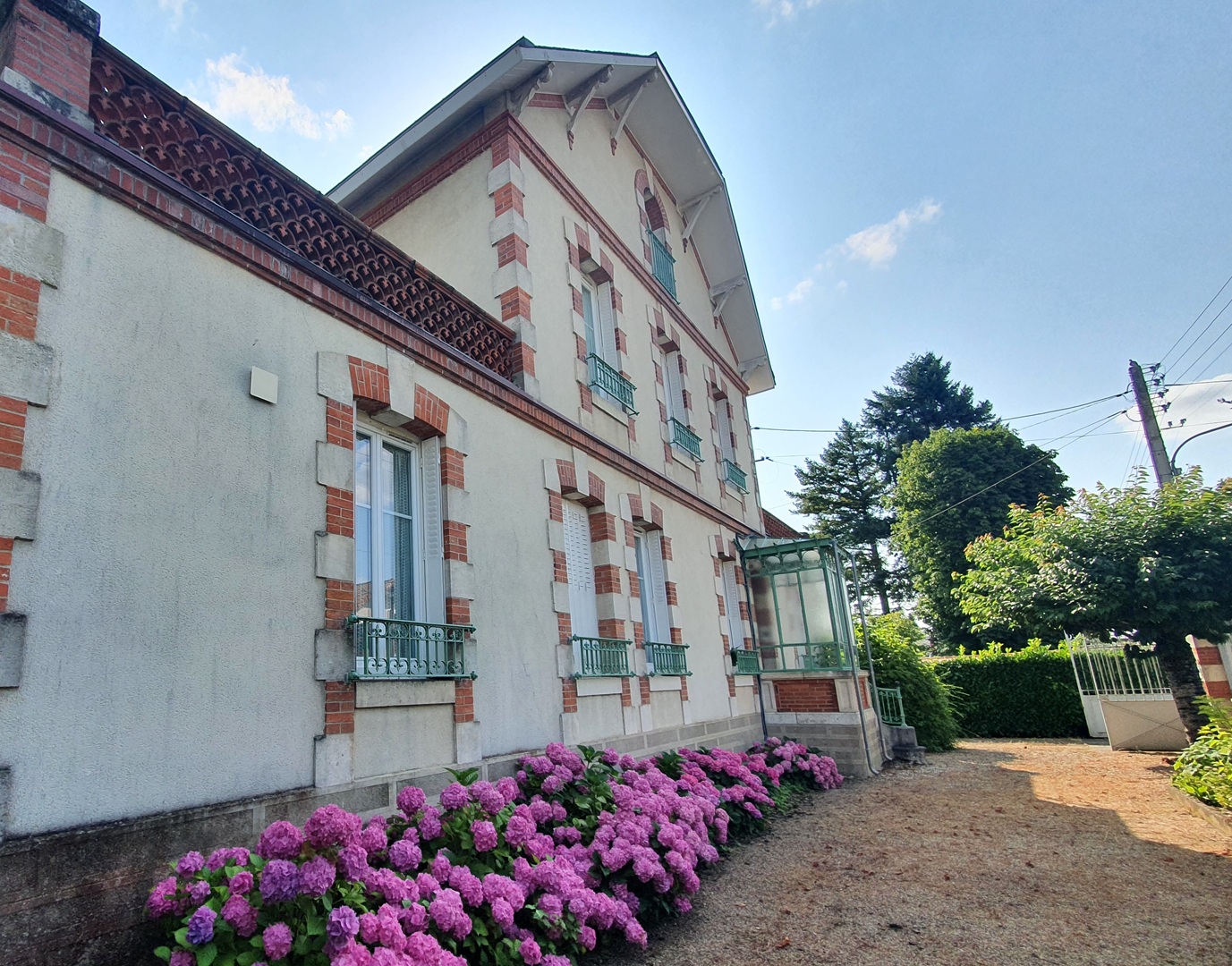 Jolie maison de Famille 1930’s avec beau parc arboré