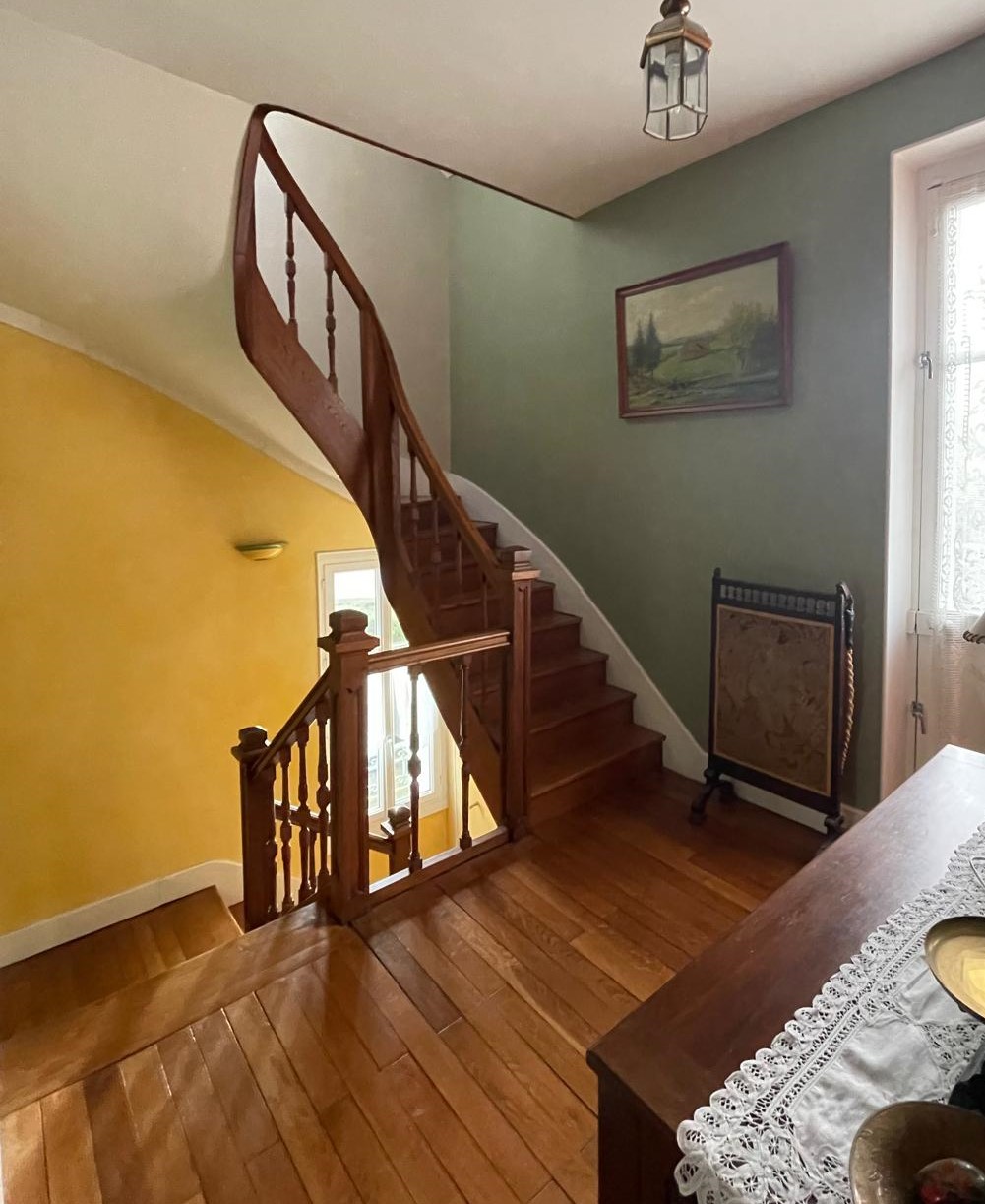 Jolie maison de Famille 1930’s avec beau parc arboré