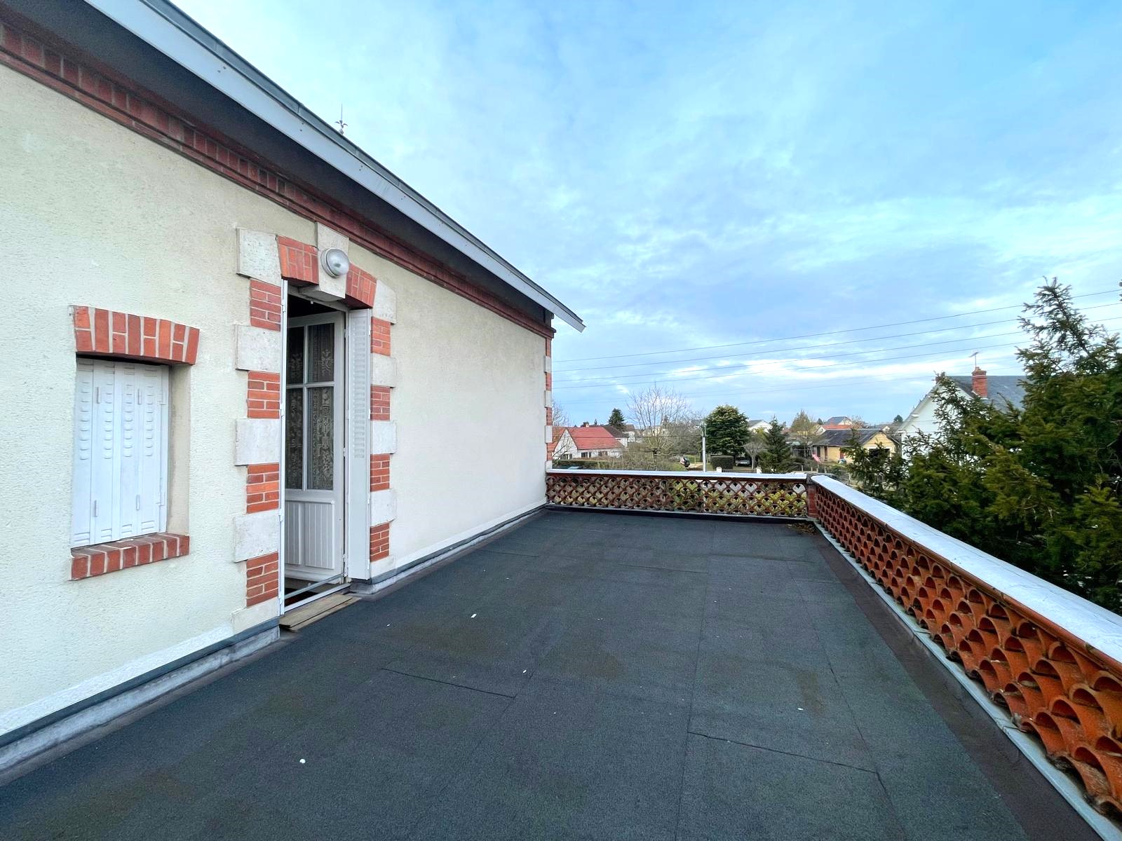 Jolie maison de Famille 1930’s avec beau parc arboré