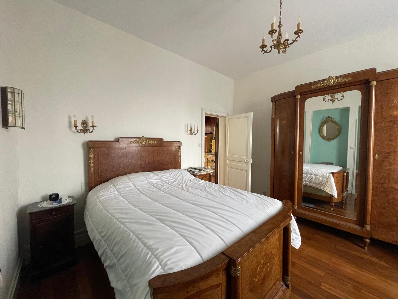 Jolie maison de Famille 1930’s avec beau parc arboré