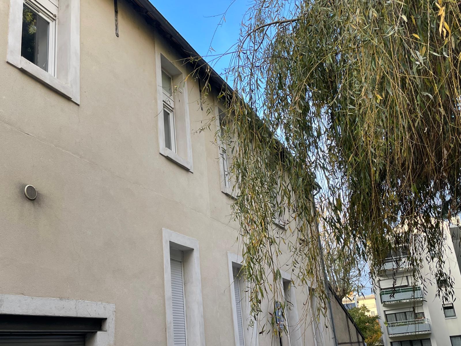 Quartier Jean Jaurès / Avaricum – Charmant appartement en duplex offrant 91m² Carrez