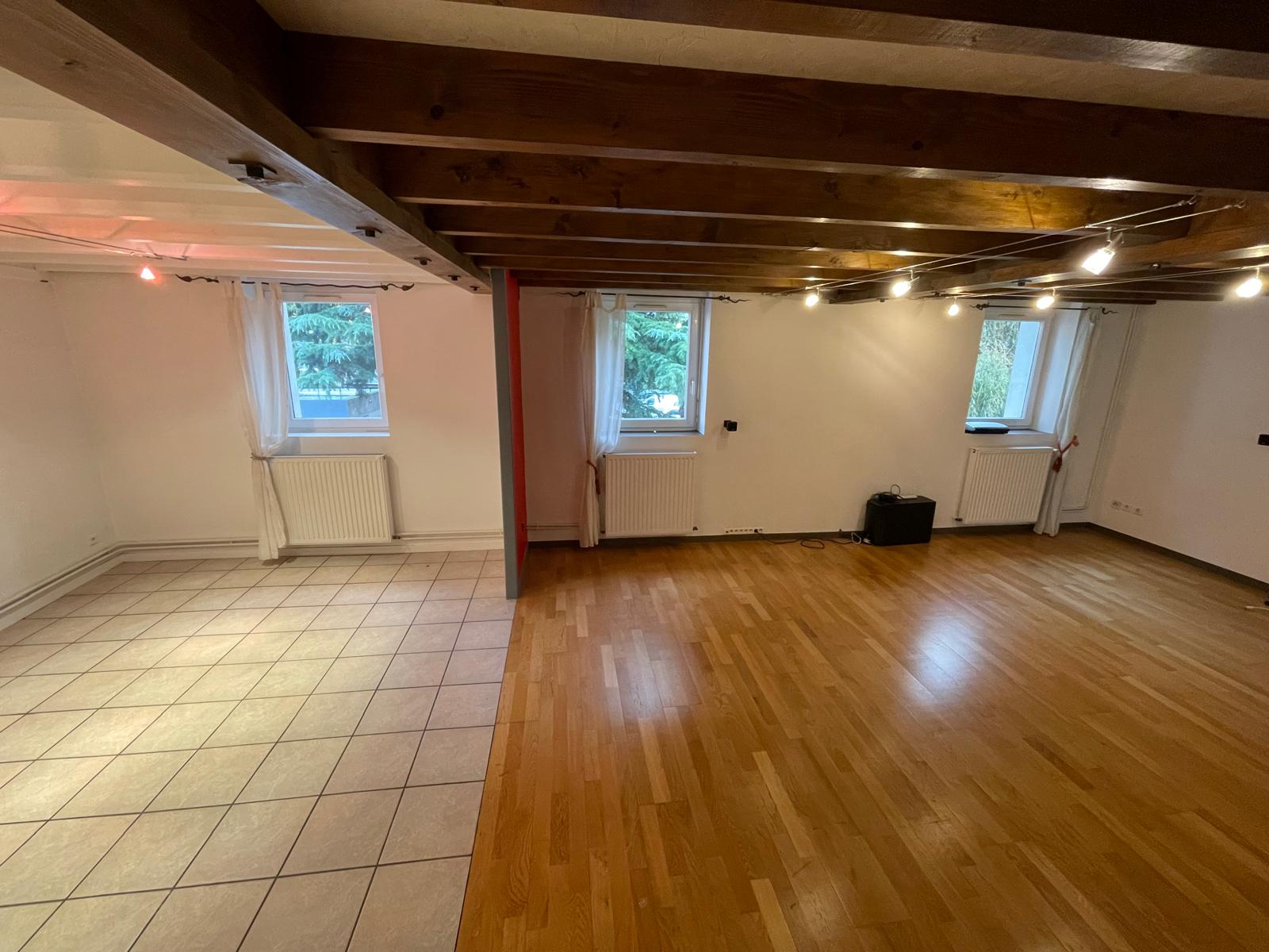 Quartier Jean Jaurès / Avaricum – Charmant appartement en duplex offrant 91m² Carrez