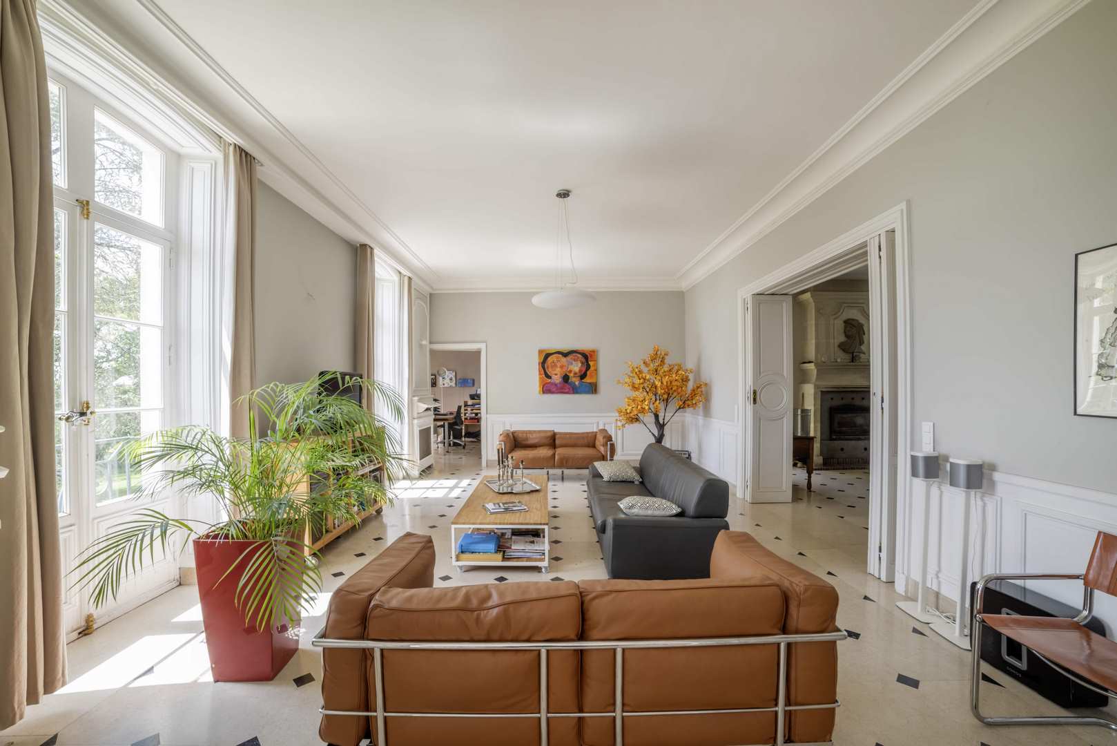 Magnifique demeure du XIXe siècle avec dépendances dans son parc de 13ha située à 12 kms de BOURGES