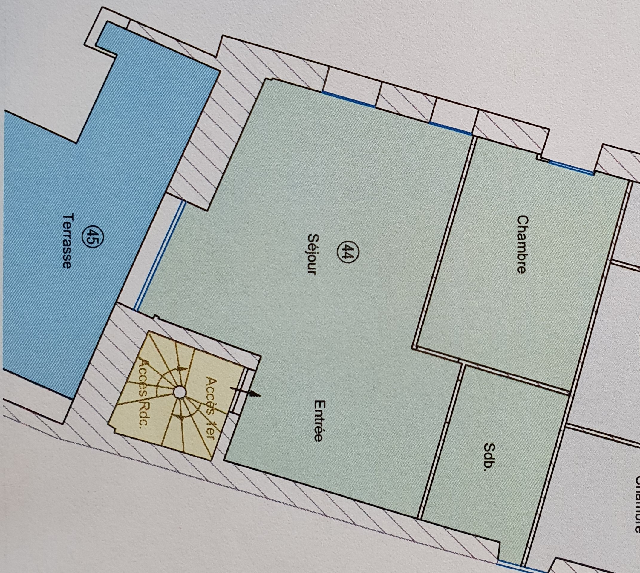 Hyper Centre – Appartement livré clés en mains dans une partie d’immeuble réhabilité avec terrasse