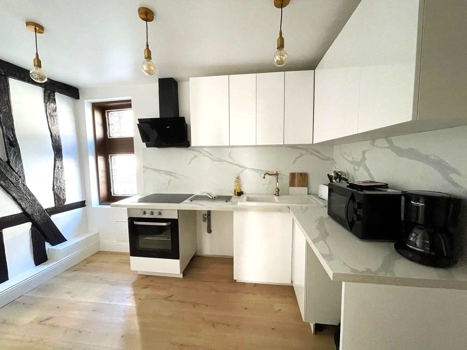 Bourges Historique – Magnifique appartement rénové offrant de beaux volumes sur 144 m²