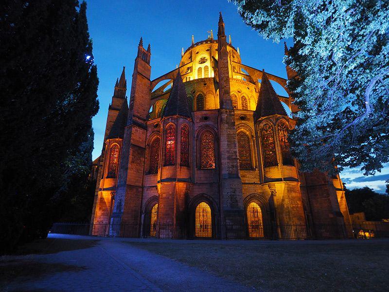 EXCLUSIVITE – Au cœur du Centre Ville Historique de BOURGES – Appartement de standing avec stationnement