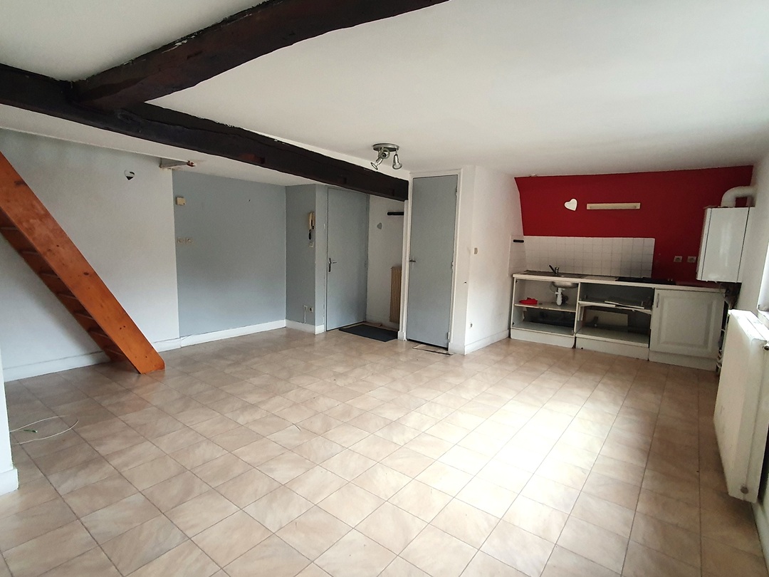 Bourges Centre Historique – Appartement en duplex offrant 41.63m² Loi Carrez