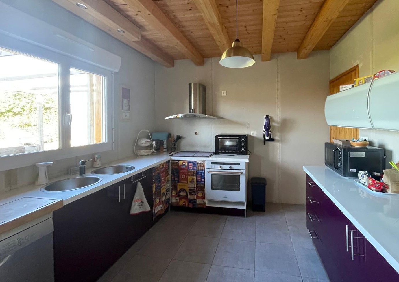 Agréable maison ossature bois offrant 99,47m² habitables avec dépendance