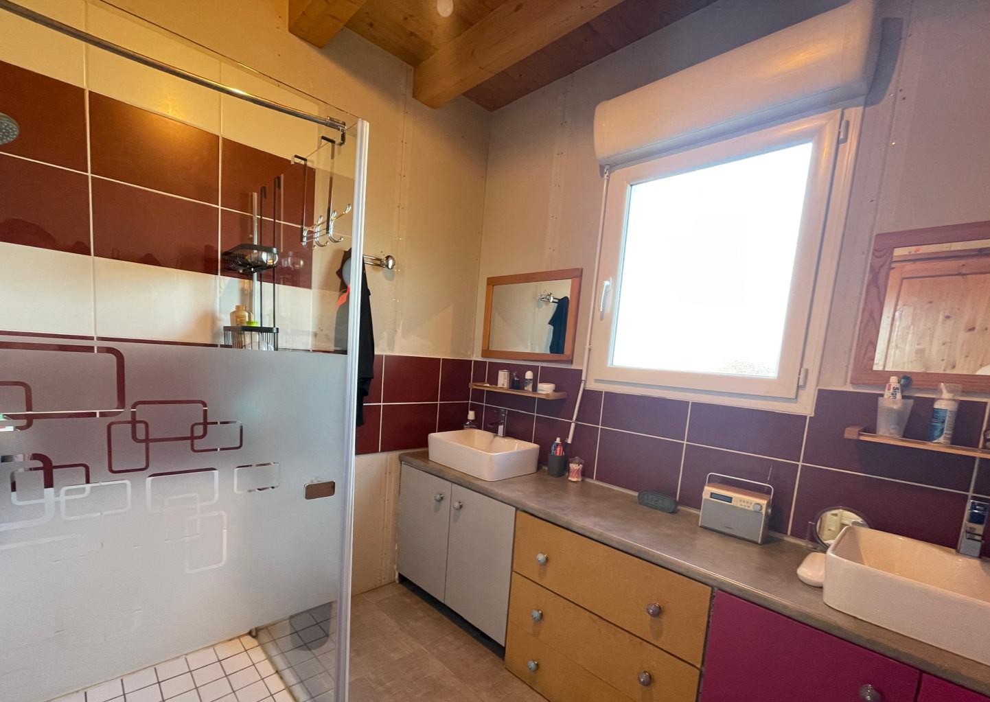 Agréable maison ossature bois offrant 99,47m² habitables avec dépendance