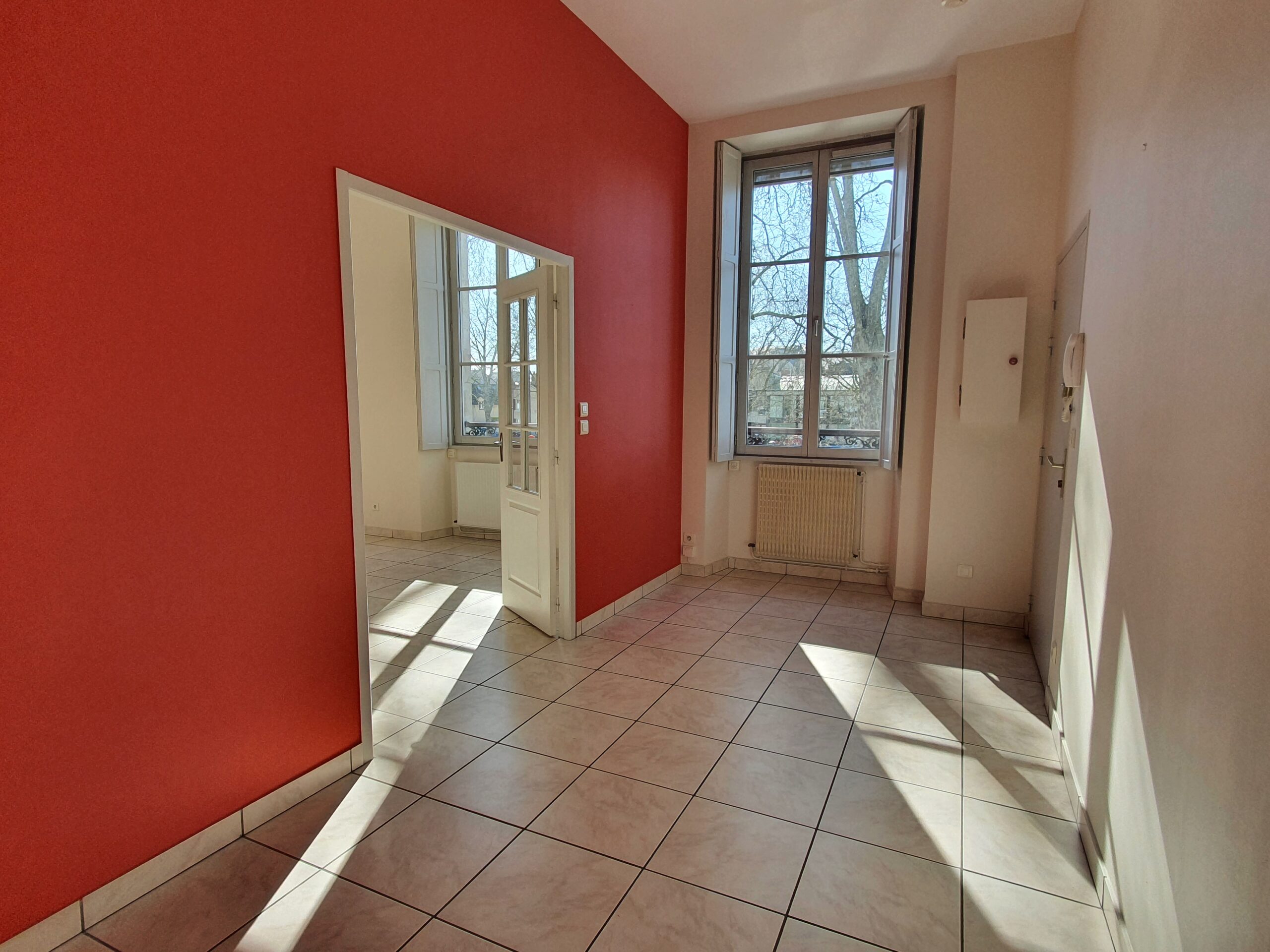 Bourges Centre – Bel appartement familial Type 5 avec terrasse et stationnement