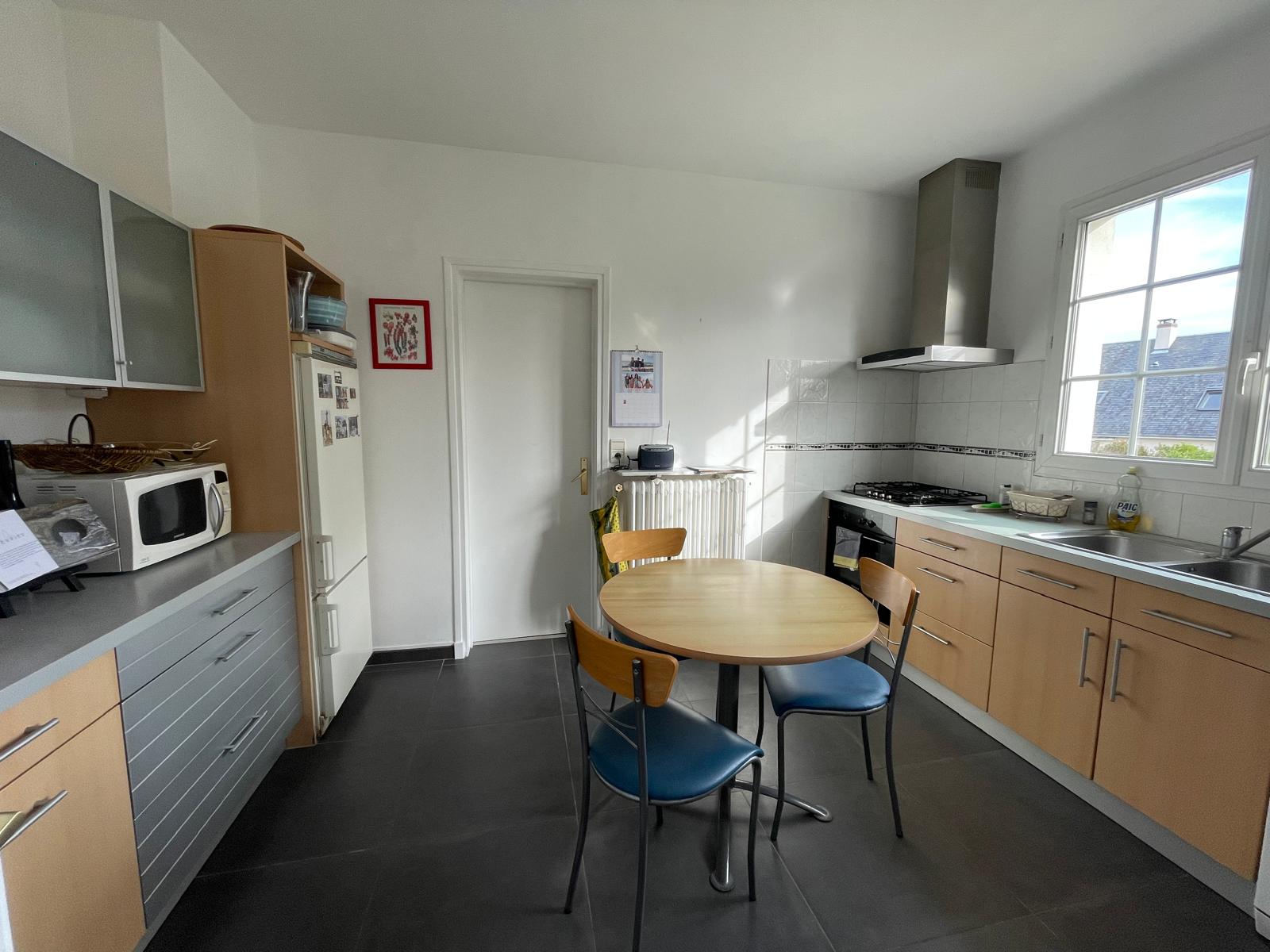 Saint-Doulchard – Belle maison de famille avec agréable jardin