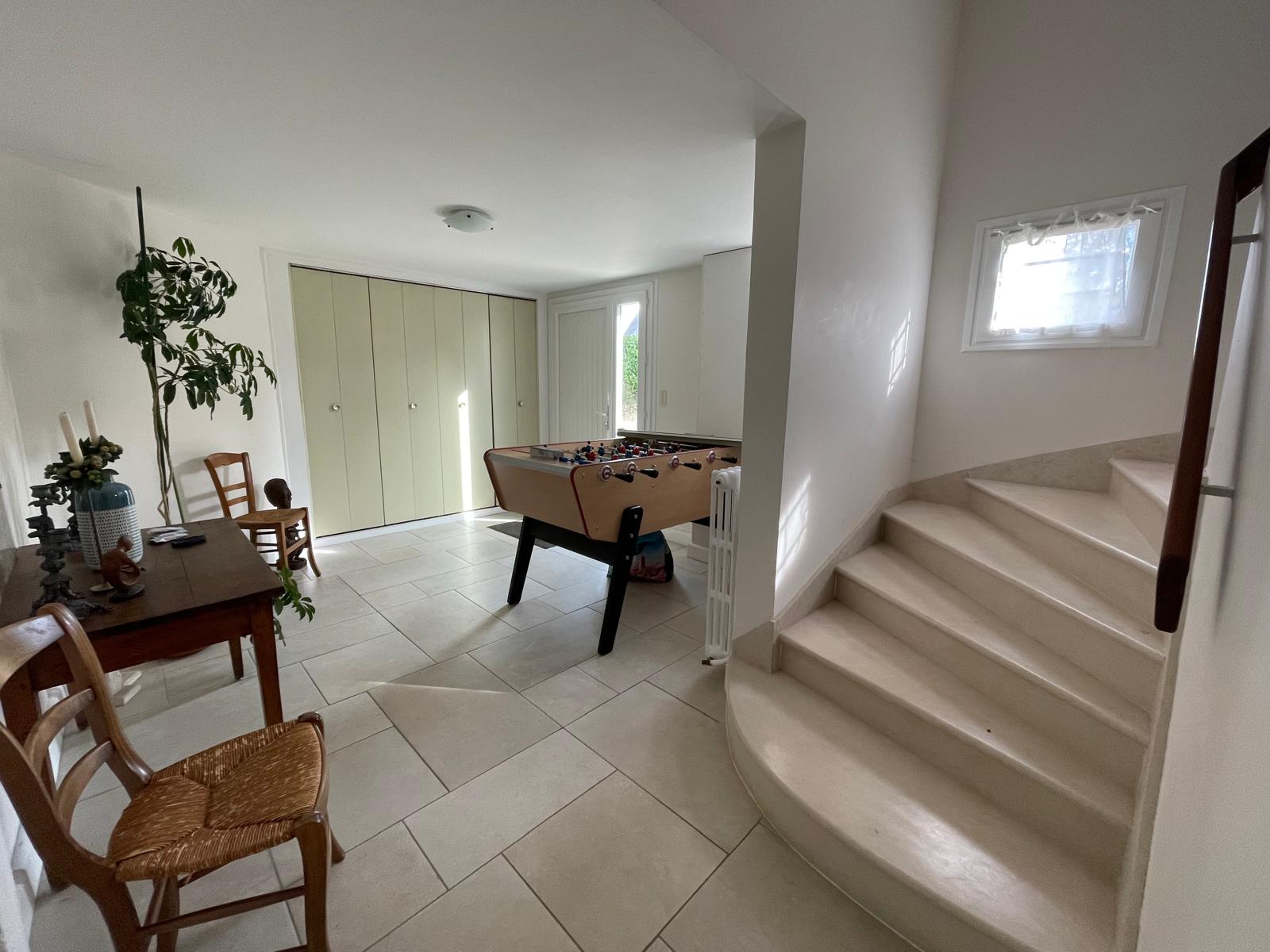 Saint-Doulchard – Belle maison de famille avec agréable jardin