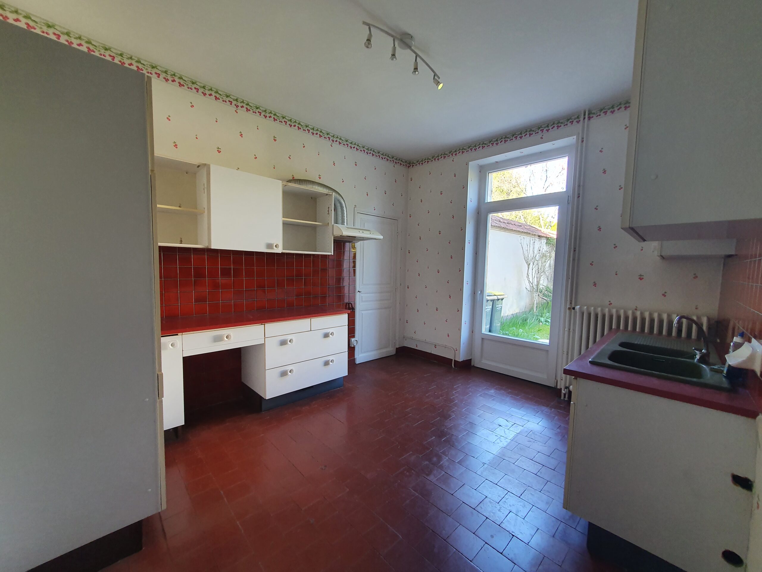 Secteur Séraucourt / Baffier – Belle maison de Famille avec jardin et dépendances