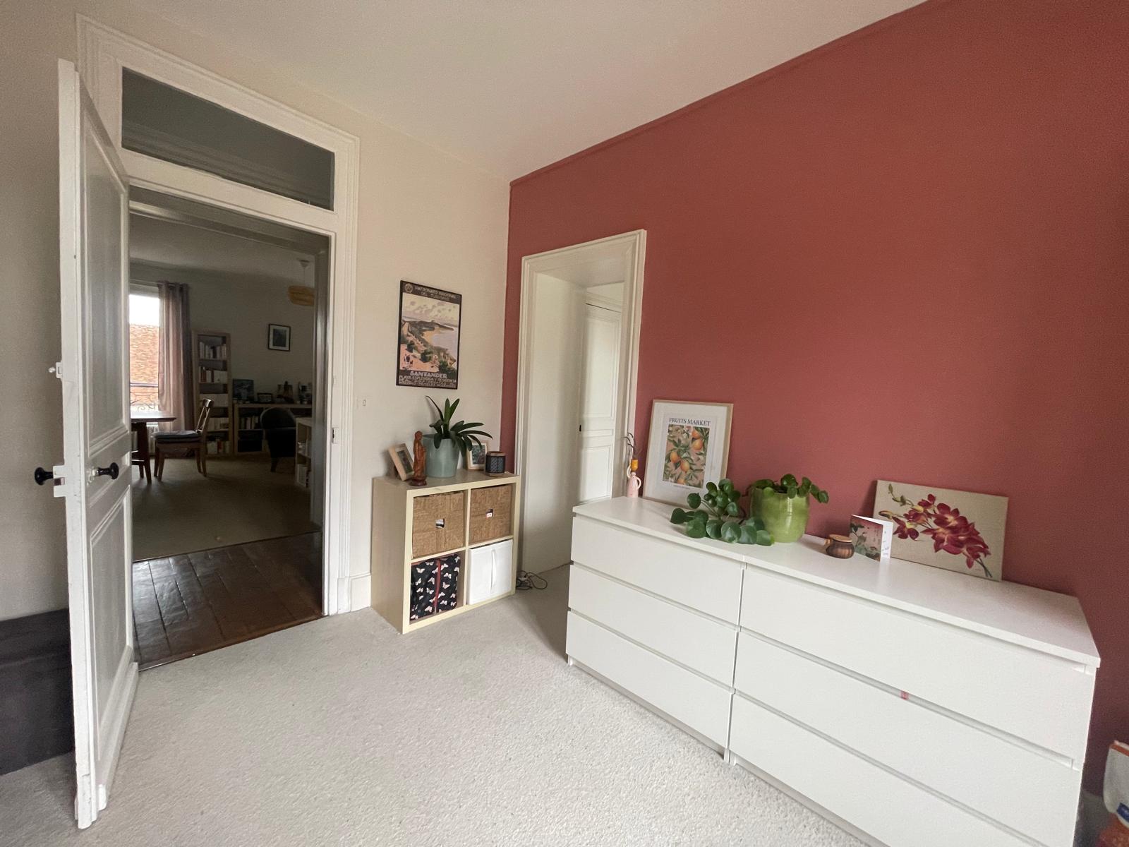 Bourges Cathédrale – Bel appartement T5 offrant 103.93m² Carrez