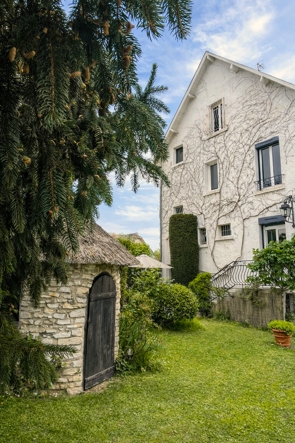 Jolie maison de famille située quartier Saint Henri