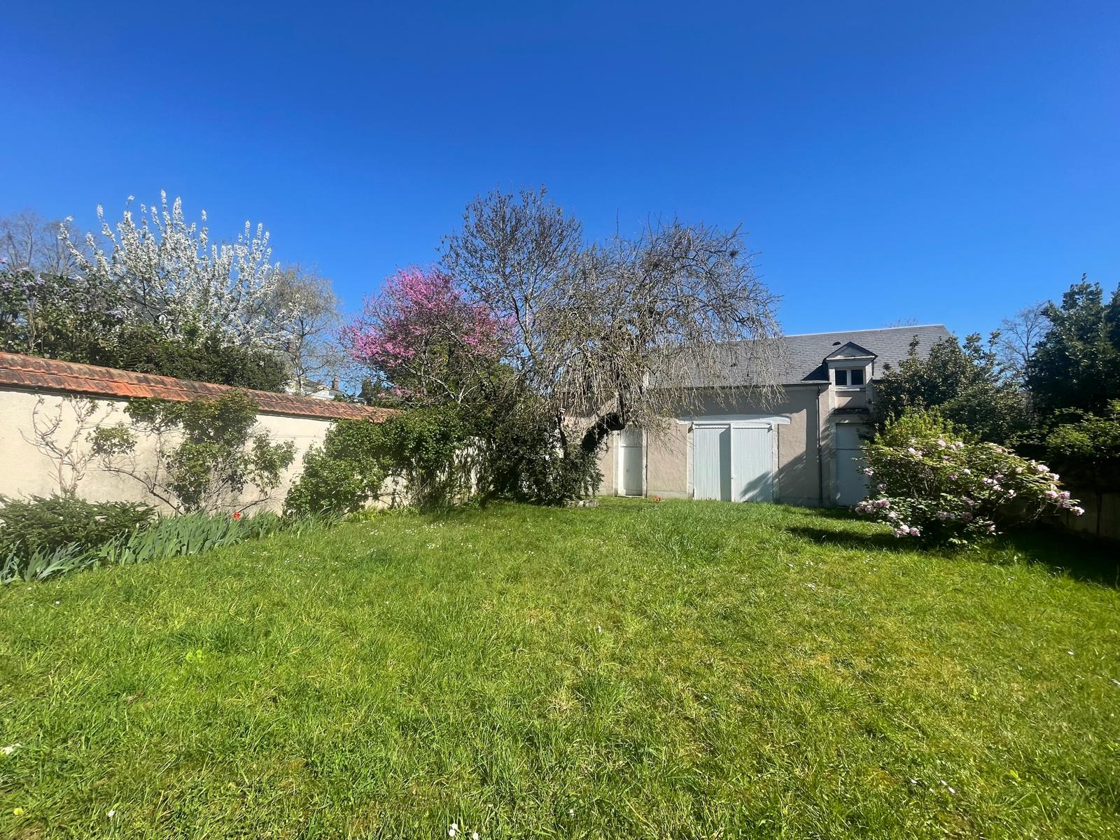 Secteur Séraucourt / Baffier – Belle maison de Famille avec jardin et dépendances