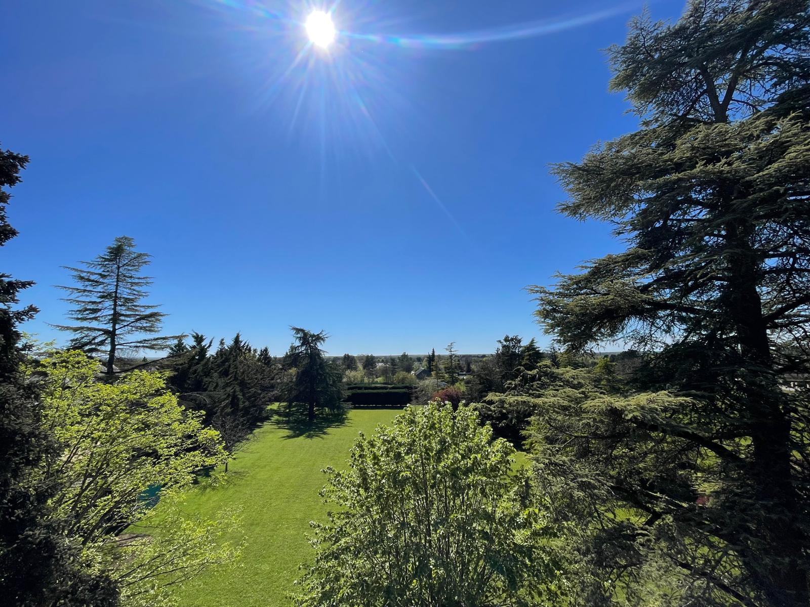 Proche Bourges – Magnifique propriété du XXème avec parc arboré