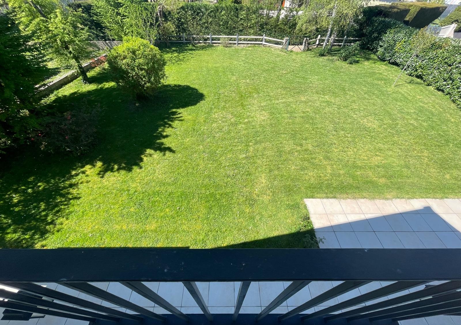 Saint-Doulchard – Belle maison de famille avec agréable jardin