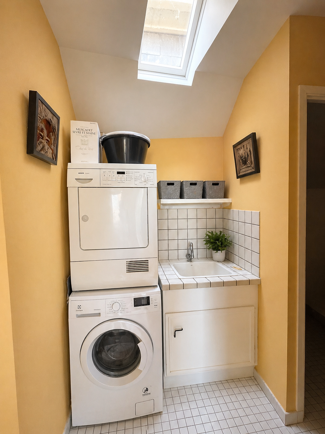 Magnifique appartement type 6 avec vue panoramique bénéficiant d&rsquo;un garage, situé dans le centre historique de Bourges