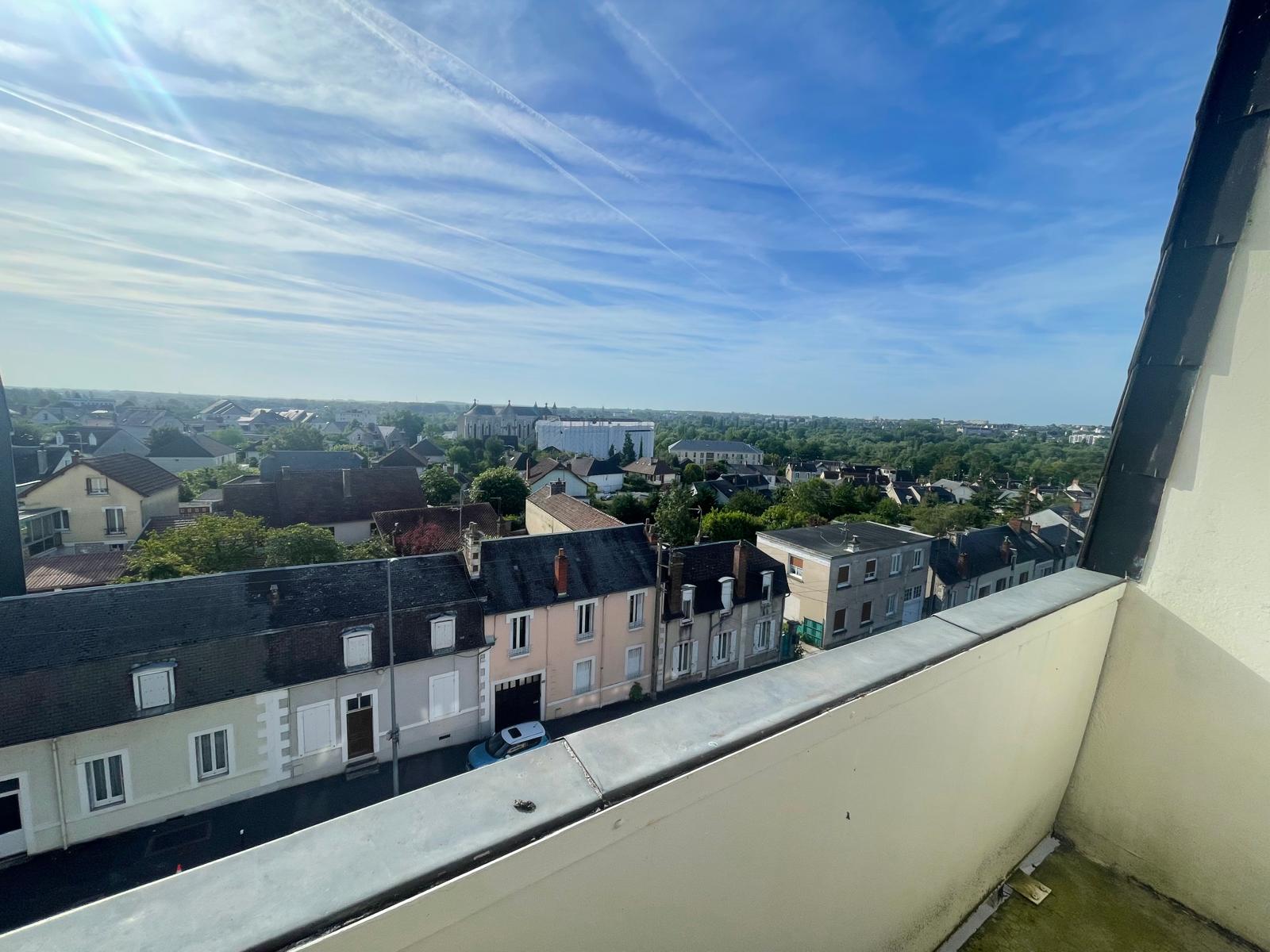 Bourges – Appartement T2 avec balcon et stationnement
