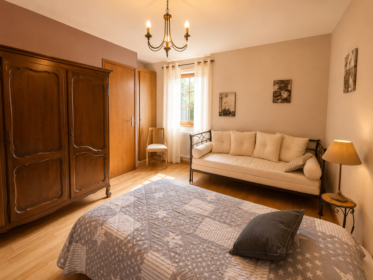 Maison de charme rénovée située à la campagne à 7 kms de Saint Florent sur Cher