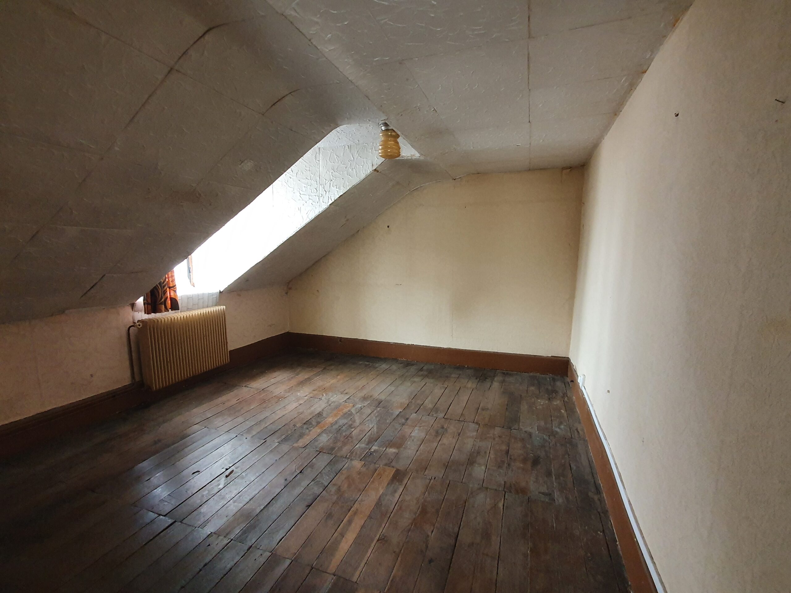 Maison 1930&rsquo;s située quartier Pignoux offrant un beau potentiel de rénovation