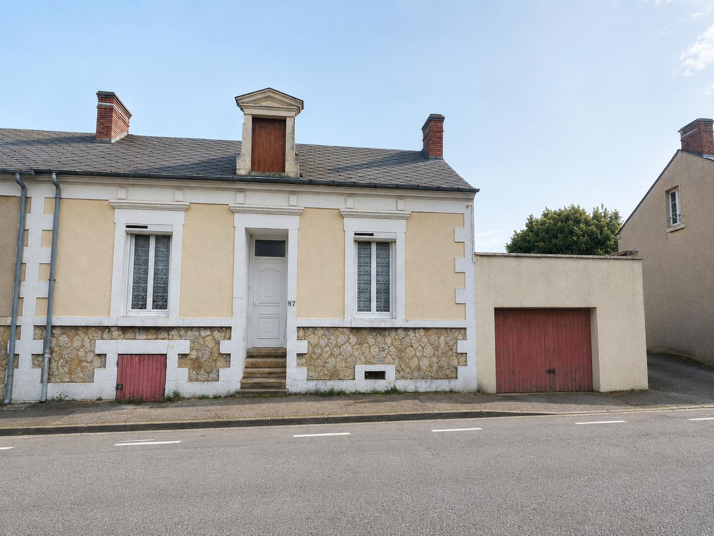 Maison 1930&rsquo;s située quartier Pignoux offrant un beau potentiel de rénovation