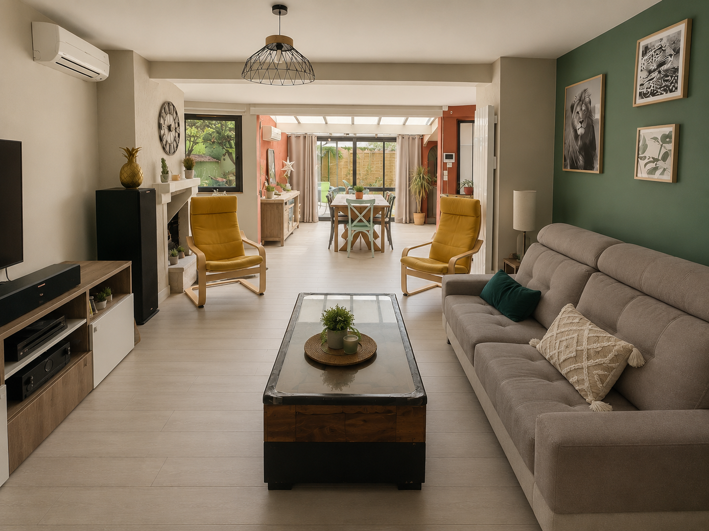 Proche Cathédrale – Maison de ville atypique offrant 141.68m² Carrez avec jardin