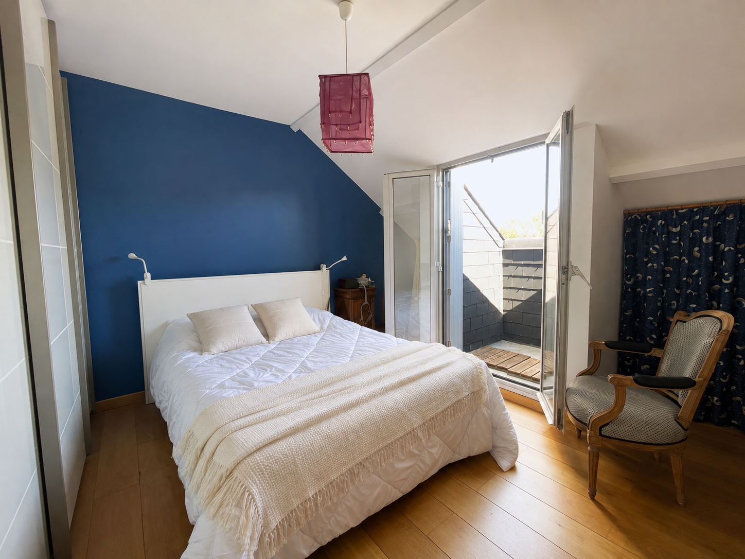 Jolie maison de famille contemporaine avec piscine et garage – Secteur Baffier