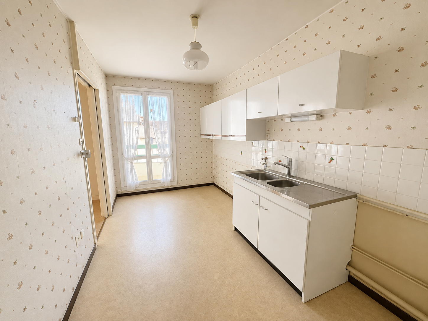 Quartier Auron – Appartement familial de type 5 avec terrasse situé dans une résidence sécurisée avec ascenseur