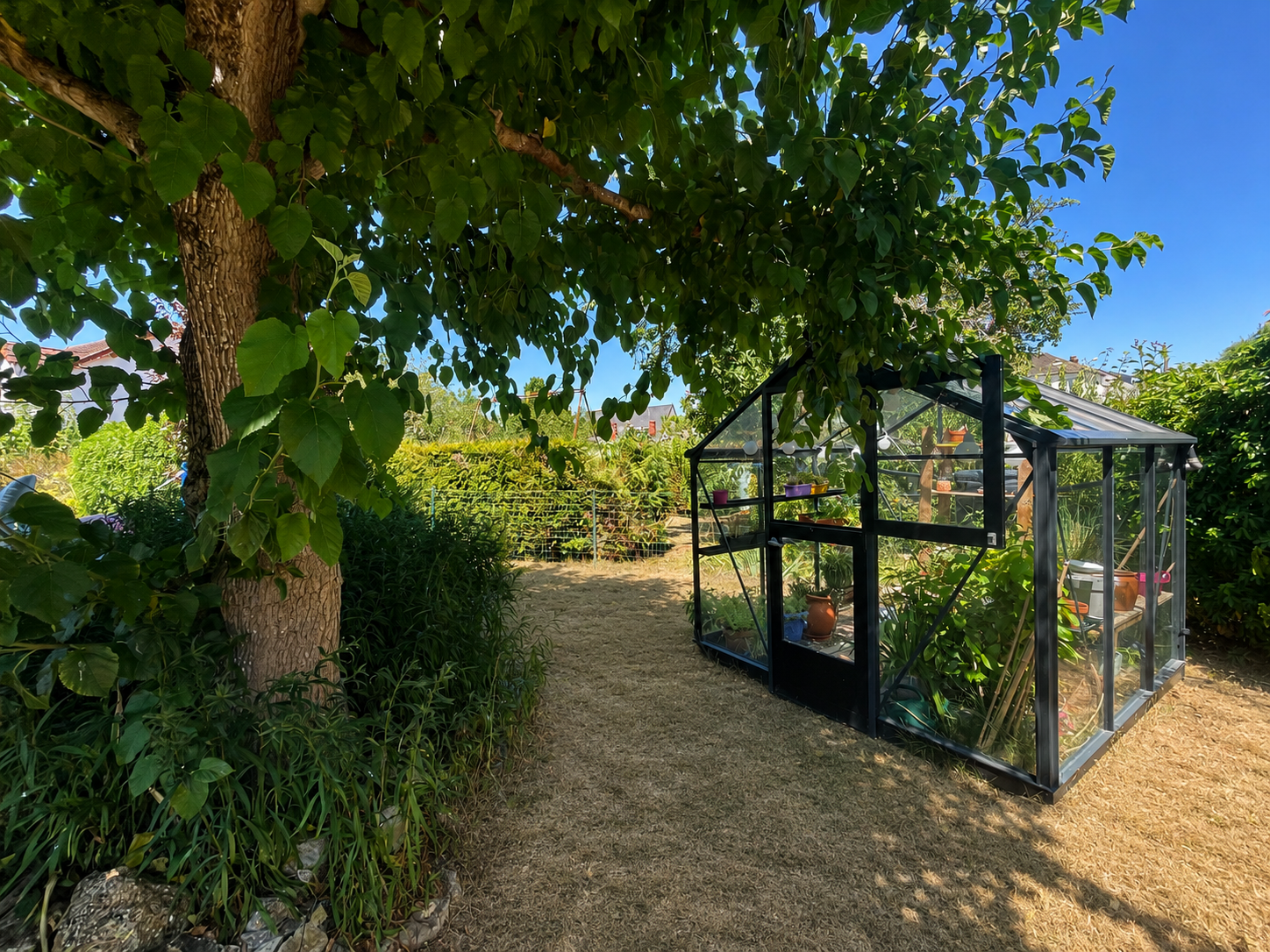 Jolie maison de famille contemporaine avec piscine et garage – Secteur Baffier
