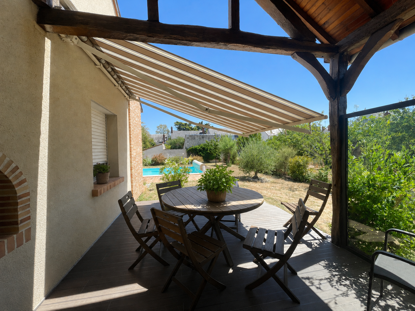 Jolie maison de famille contemporaine avec piscine et garage – Secteur Baffier