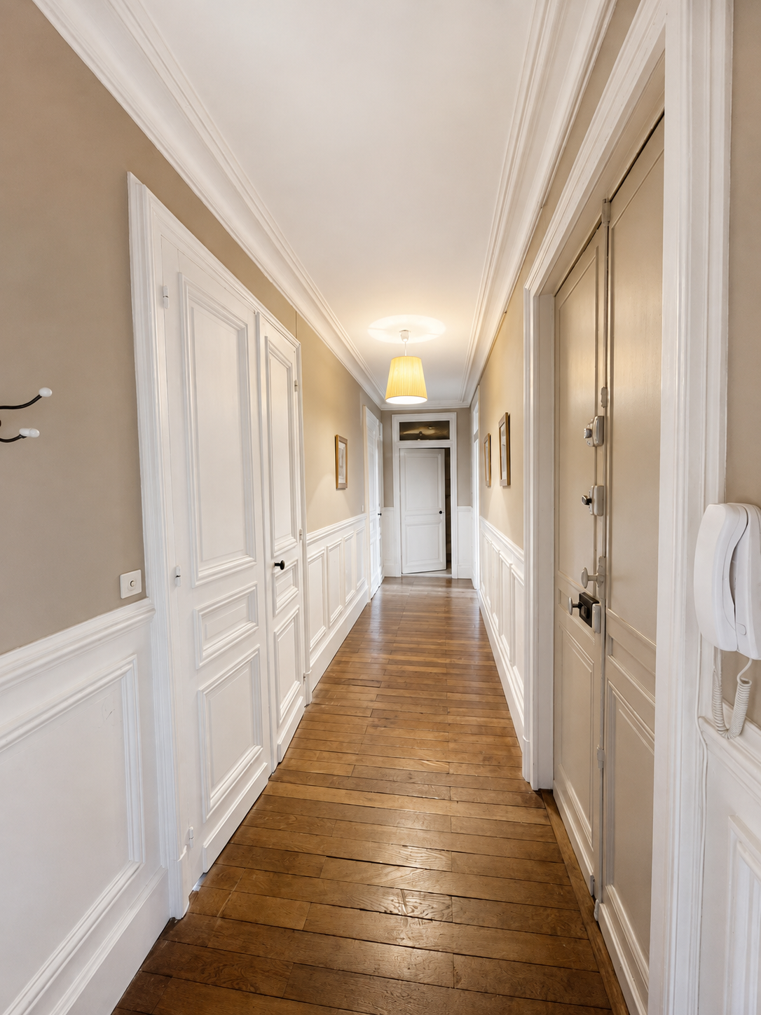 Bourges vue Cathédrale – Bel appartement T5 offrant 103.93m² Carrez