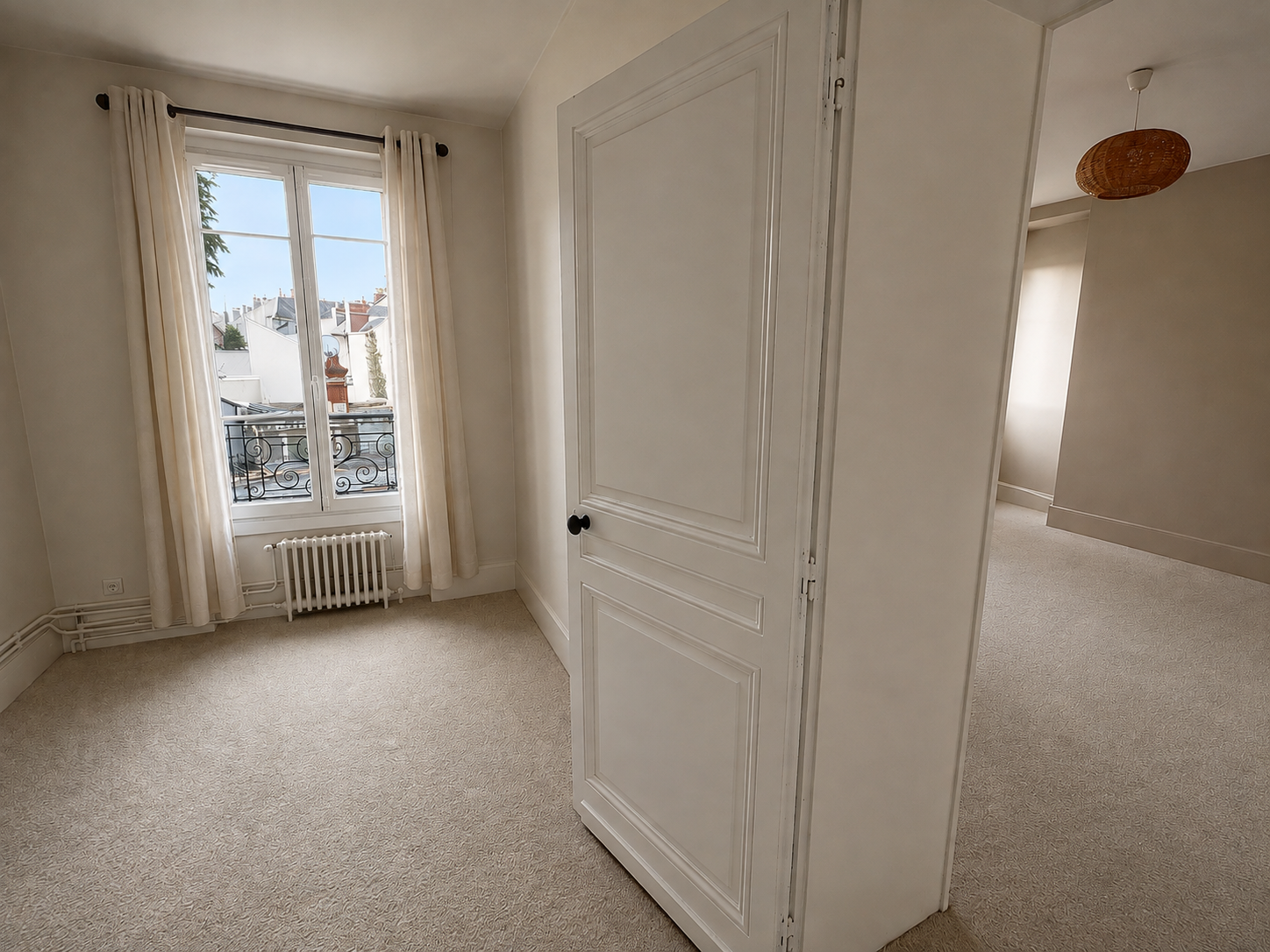 Bourges vue Cathédrale – Bel appartement T5 offrant 103.93m² Carrez