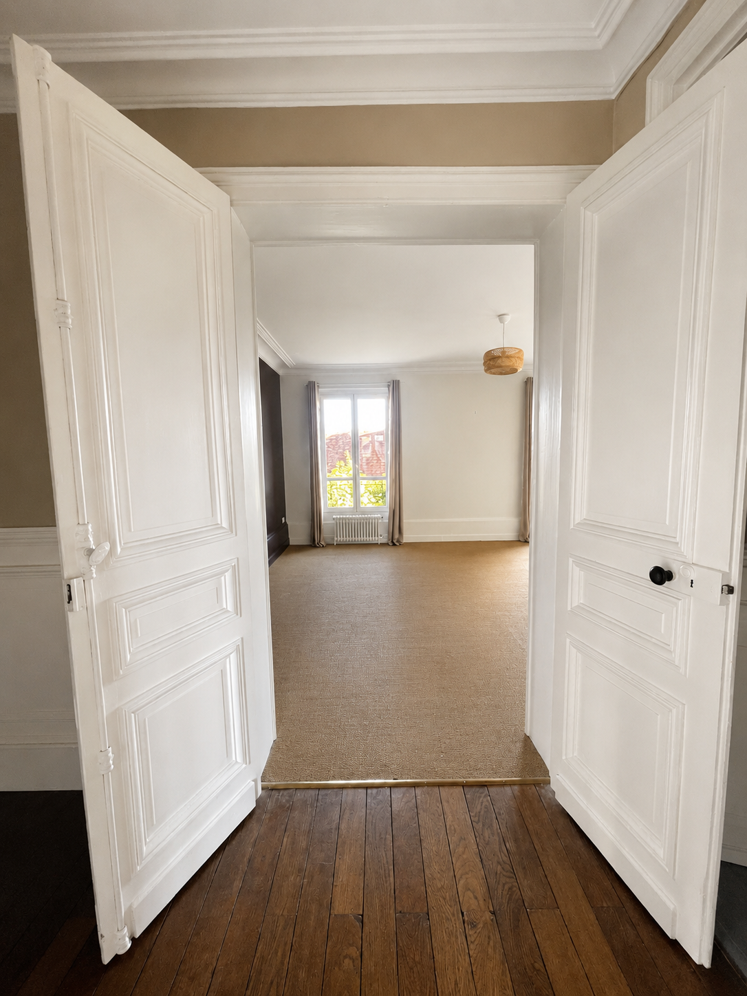 Bourges vue Cathédrale – Bel appartement T5 offrant 103.93m² Carrez
