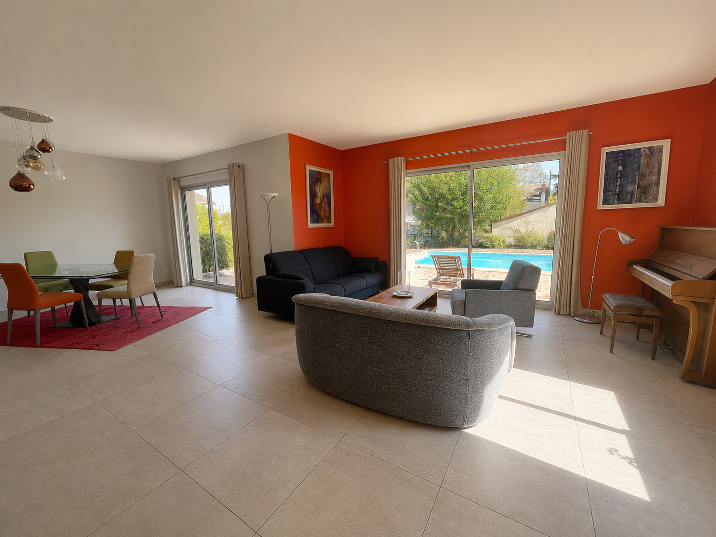 Jolie maison de famille contemporaine avec piscine et garage – Secteur Baffier