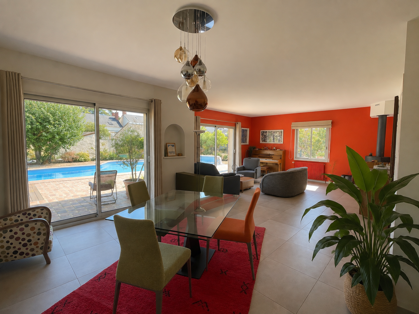 Jolie maison de famille contemporaine avec piscine et garage – Secteur Baffier