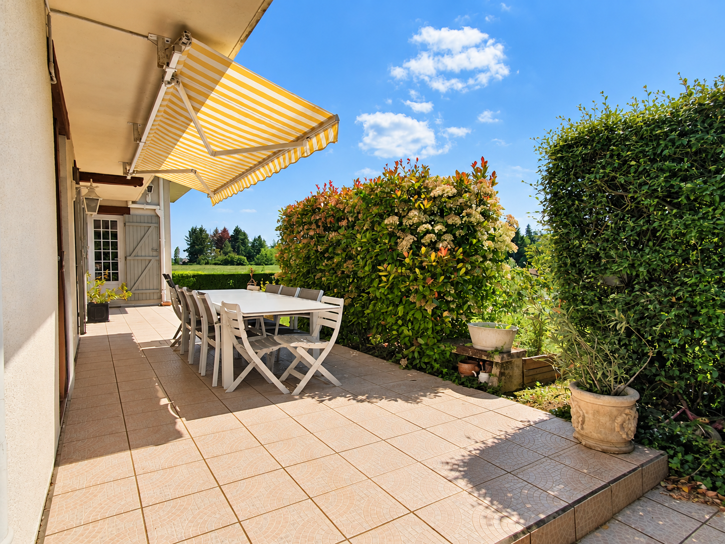 Proche Bourges – Maison de famille offrant 210m² avec piscine