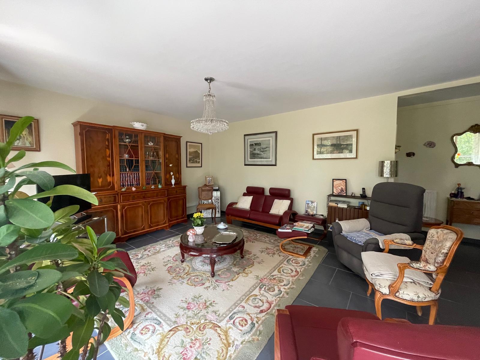 Secteur Prés Fichaux – Bel appartement T5 offrant 116m² Carrez avec balcon et garage privatif